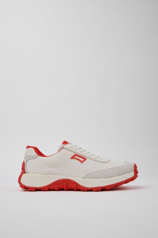 Neu Eingetroffen Camper Drift Trail VIBRAM - Weißer Herrensneaker aus recyceltem PET und Nubukleder.