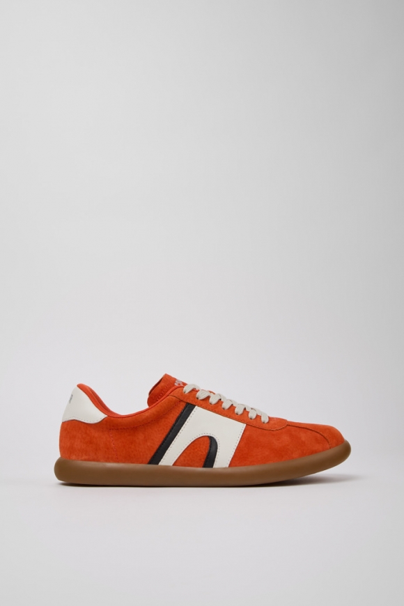 Neu Eingetroffen Camper Pelotas Soller - Mehrfarbiger Herrensneaker aus Leder und Nubukleder. Neu Eingetroffen Camper Pelotas Soller - Mehrfarbiger Herrensneaker aus Leder und Nubukleder.