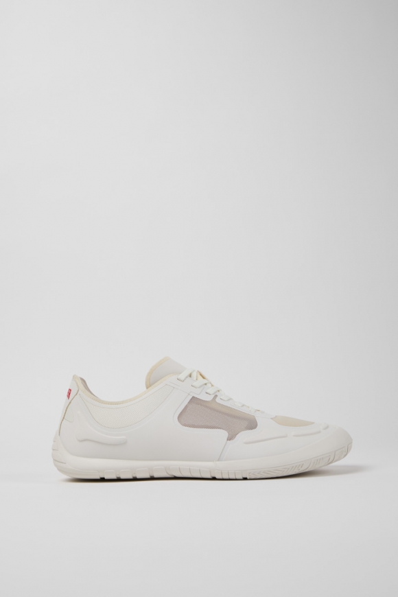 Neu Eingetroffen Camper Path - Mehrfarbiger Herrensneaker aus Textil. Neu Eingetroffen Camper Path - Mehrfarbiger Herrensneaker aus Textil.