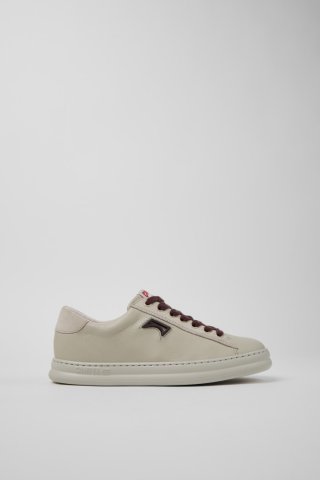 Neu Eingetroffen Camper Runner - Graue Damensneaker aus Leder und Nubukleder.