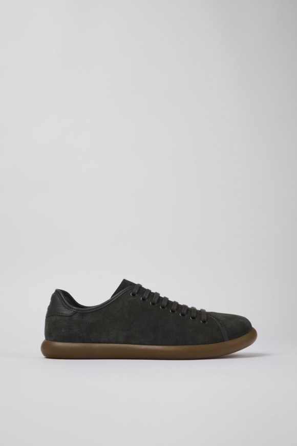 Neu Eingetroffen Camper Pelotas Soller - Grauer Herrensneaker aus Nubukleder/Leder Neu Eingetroffen Camper Pelotas Soller - Grauer Herrensneaker aus Nubukleder/Leder