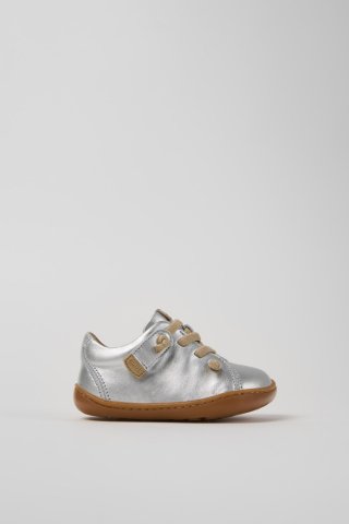 Neu Eingetroffen Camper Peu - Silberne Kinderschuhe aus Leder.