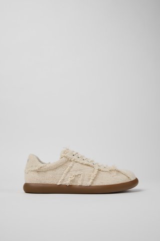 Neu Eingetroffen Camper Pelotas Soller - Beiger Herrensneaker aus Bio-Baumwolle. Neu Eingetroffen Camper Pelotas Soller - Beiger Herrensneaker aus Bio-Baumwolle.