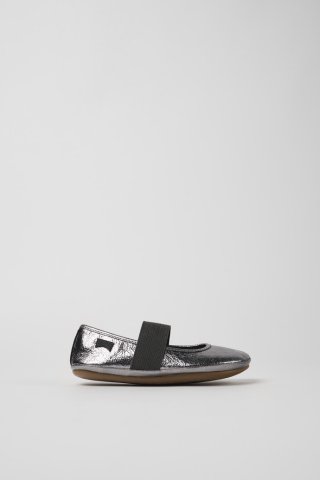 Neu Eingetroffen Camper Right - Kinderballerinas aus metallicgrauem Leder