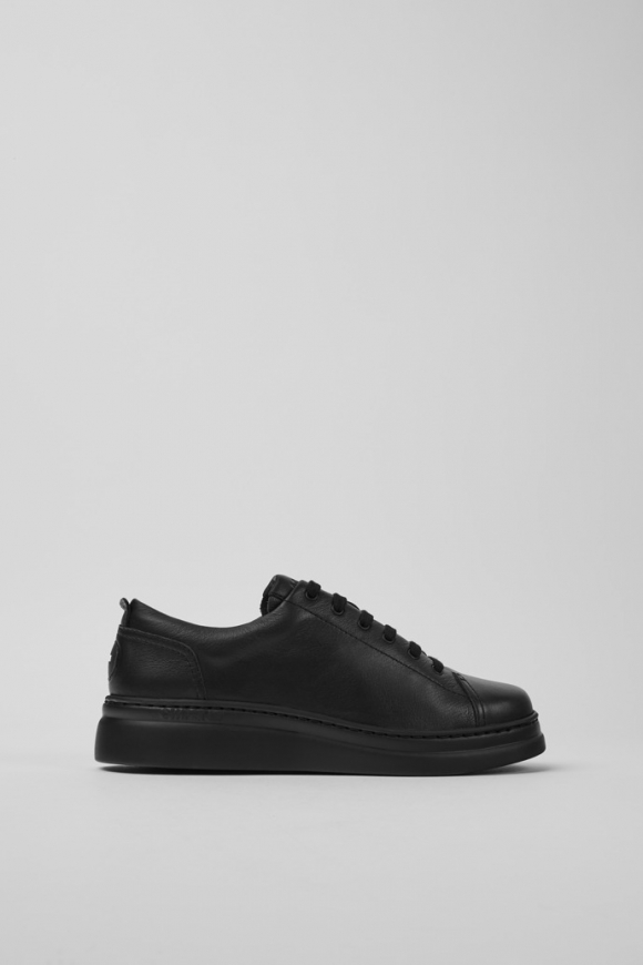 Neu Eingetroffen Camper Runner Up - Schwarzer Ledersneaker für Damen. Neu Eingetroffen Camper Runner Up - Schwarzer Ledersneaker für Damen.