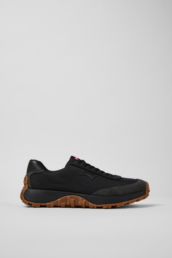 Neu Eingetroffen Camper Drift Trail - Mehrfarbiger Herrensneaker aus Textil und Nubukleder. Neu Eingetroffen Camper Drift Trail - Mehrfarbiger Herrensneaker aus Textil und Nubukleder.
