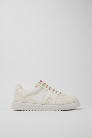 Neu Eingetroffen Camper Runner K21 Sorona® - Weißer Herrensneaker aus Textil Neu Eingetroffen Camper Runner K21 Sorona® - Weißer Herrensneaker aus Textil