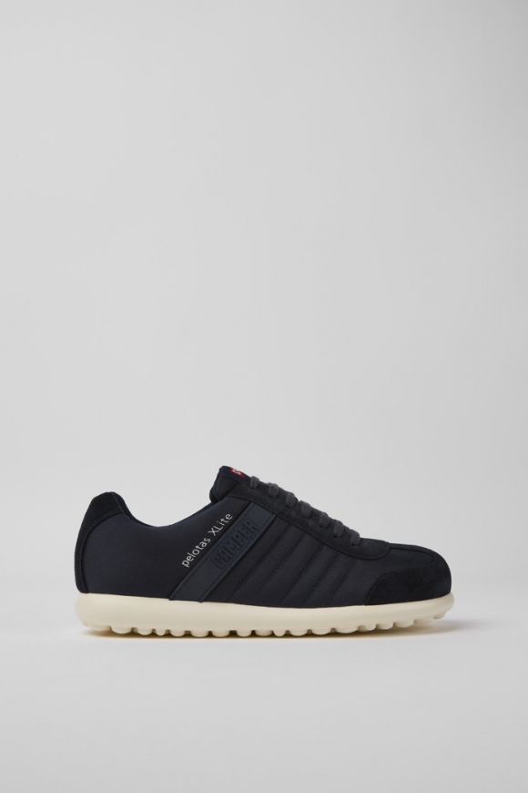 Neu Eingetroffen Camper Pelotas XLite - Marineblauer Herrenschuh aus Textil und Nubukleder Neu Eingetroffen Camper Pelotas XLite - Marineblauer Herrenschuh aus Textil und Nubukleder