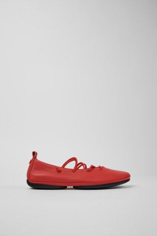 Neu Eingetroffen Camper Right Nina - Rote Lederballerinas für Damen. Neu Eingetroffen Camper Right Nina - Rote Lederballerinas für Damen.