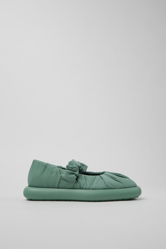 Neu Eingetroffen Camper Onda - Grüner Ballerina aus Recycling-PET für Damen. Neu Eingetroffen Camper Onda - Grüner Ballerina aus Recycling-PET für Damen.