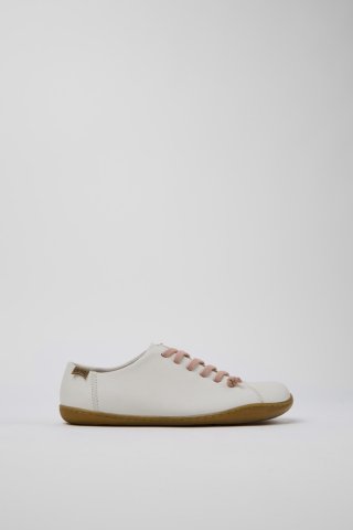 Neu Eingetroffen Camper Peu - Weißer Damenschuh aus Leder. Neu Eingetroffen Camper Peu - Weißer Damenschuh aus Leder.