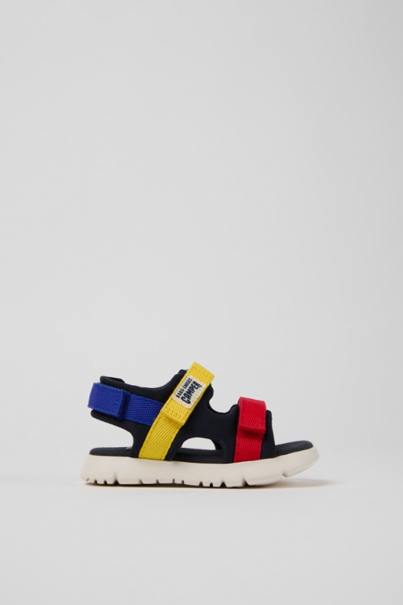 Neu Eingetroffen Camper Bobo Choses x Camper - Mehrfarbige Kindersandalen aus Textil. Neu Eingetroffen Camper Bobo Choses x Camper - Mehrfarbige Kindersandalen aus Textil.