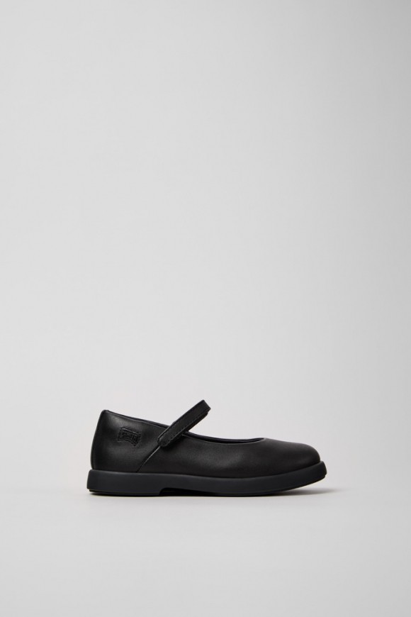 Neu Eingetroffen Camper Duet - Schwarzer Kinderballerina aus Leder. Neu Eingetroffen Camper Duet - Schwarzer Kinderballerina aus Leder.
