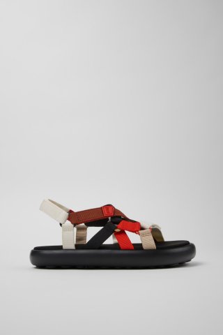 Neu Eingetroffen Camper Twins - Mehrfarbige Sandalen aus Recycling-PET für Herren. Neu Eingetroffen Camper Twins - Mehrfarbige Sandalen aus Recycling-PET für Herren.