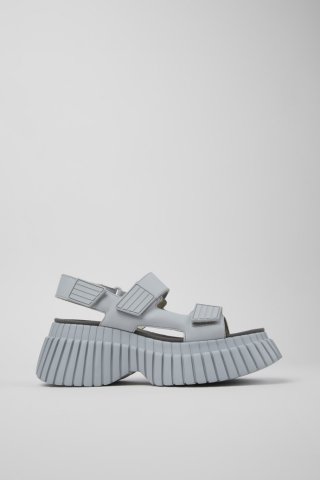 Neu Eingetroffen Camper BCN - Graue Damensandalen aus Leder mit Doppelriemen