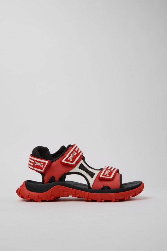 Neu Eingetroffen Camper Drift Trail Sandal - Mehrfarbige Sandalen aus Recycling-PET und Leder für Herren. Neu Eingetroffen Camper Drift Trail Sandal - Mehrfarbige Sandalen aus Recycling-PET und Leder für Herren.