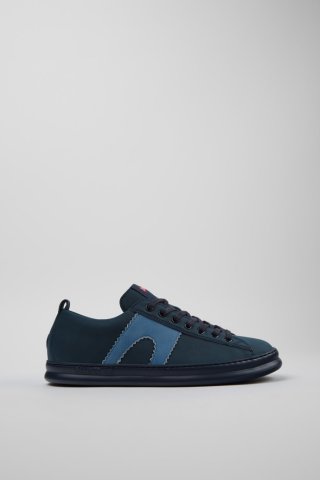 Neu Eingetroffen Camper Runner - Blauer Herrensneaker aus recyceltem Leder. Neu Eingetroffen Camper Runner - Blauer Herrensneaker aus recyceltem Leder.