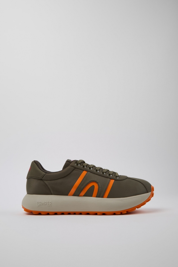Neu Eingetroffen Camper Pelotas Athens - Mehrfarbiger nahtloser Herrensneaker.