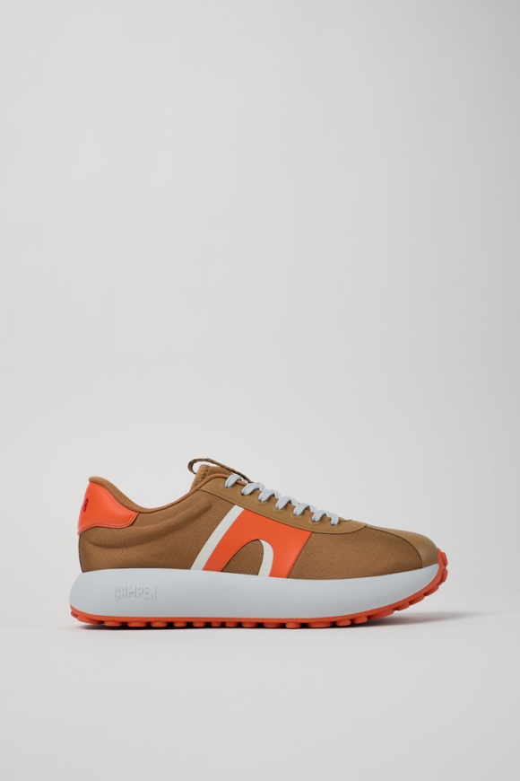 Neu Eingetroffen Camper Pelotas Athens - Brauner Herrensneaker aus Textil