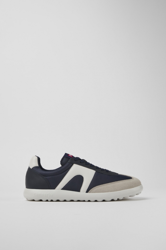 Neu Eingetroffen Camper Pelotas XLite - Blauer Herrensneaker aus Leder und Textil Neu Eingetroffen Camper Pelotas XLite - Blauer Herrensneaker aus Leder und Textil