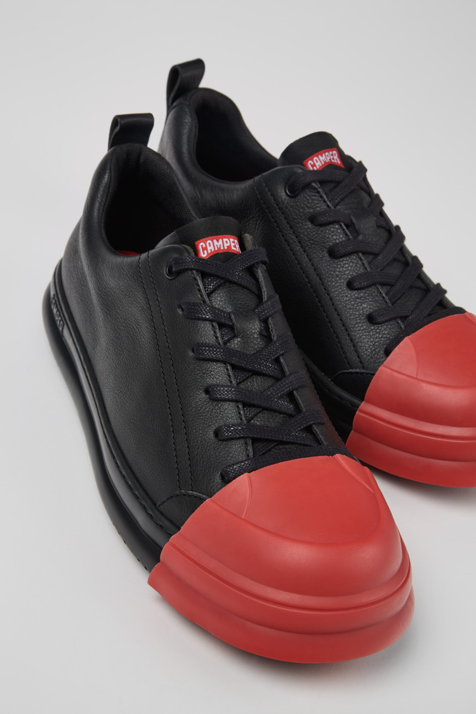 Neu Eingetroffen Camper Junction Runner - Schwarzer Herrensneaker aus Leder.