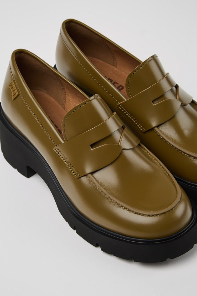 Neu Eingetroffen Camper Milah - Grüne Ledermokassins/Ballerinas für Damen.
