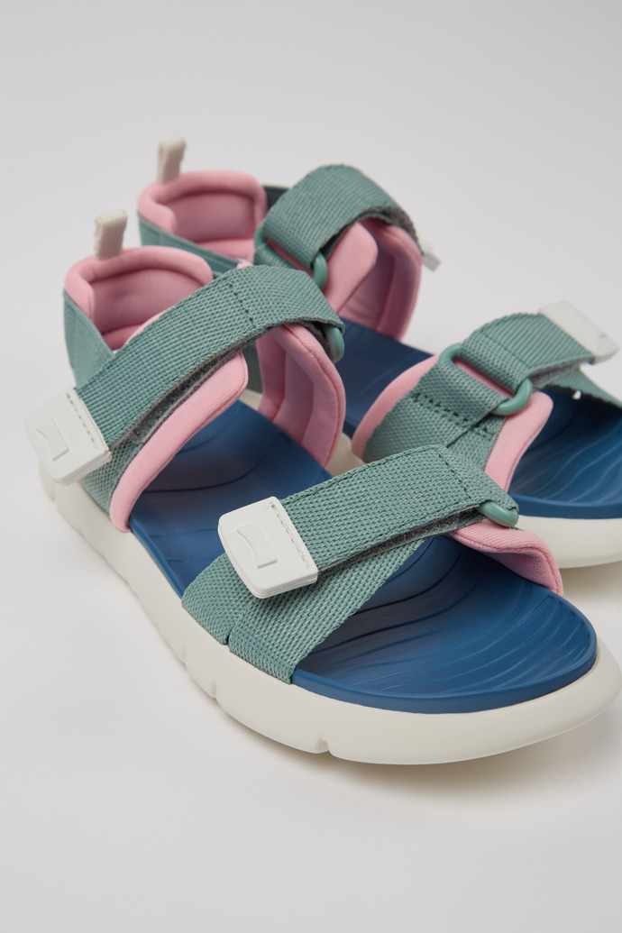 Neu Eingetroffen Camper Oruga - Mehrfarbige Kindersandale aus Textil.