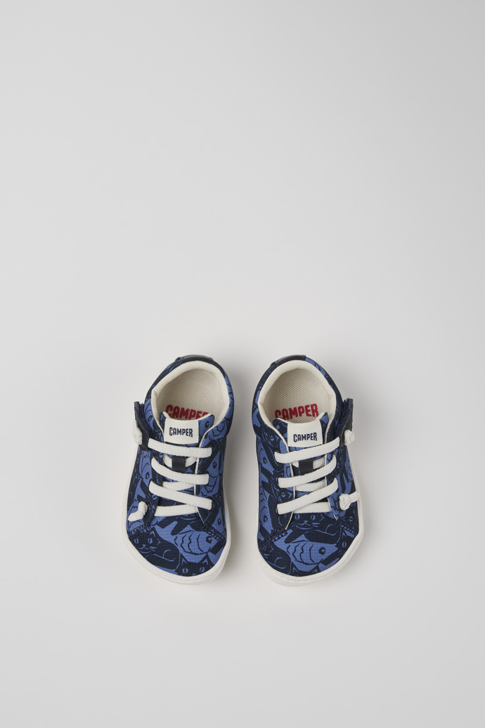 Neu Eingetroffen Camper Peu - Blauer Kinderschuh aus recyceltem PET und Leder.