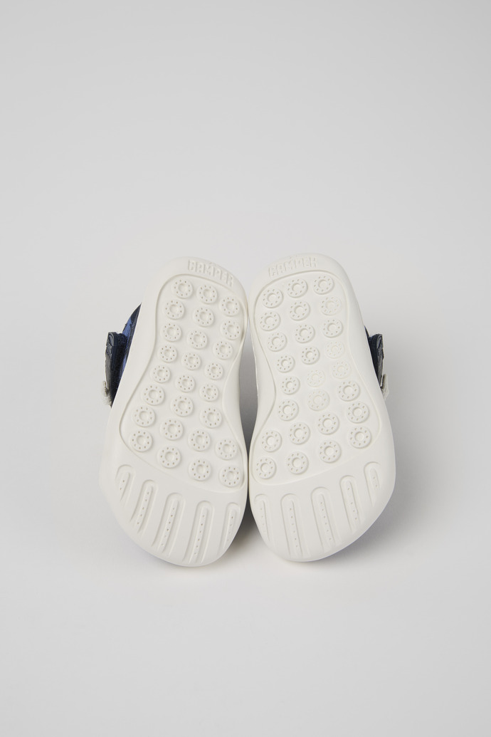 Neu Eingetroffen Camper Peu - Blauer Kinderschuh aus recyceltem PET und Leder.