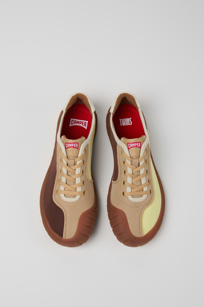 Neu Eingetroffen Camper Twins - Mehrfarbiger Frauensneaker aus recyceltem PET.