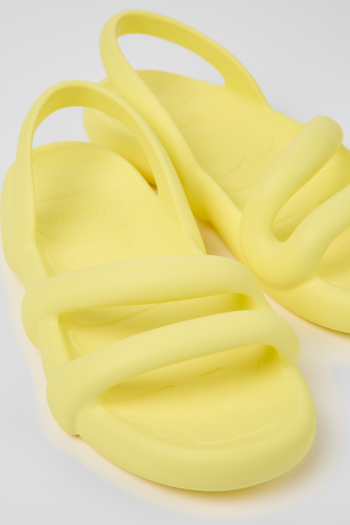 Neu Eingetroffen Camper Kobarah Flat - Gelbe Unisex-Sandale