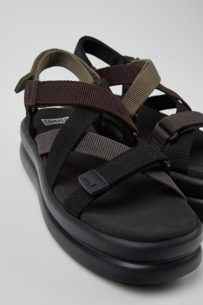 Neu Eingetroffen Camper Twins - Multicolor Damensandalen aus Recycling-PET.