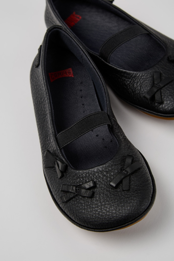 Neu Eingetroffen Camper Twins - Schwarzer Kinderballerina aus Leder.