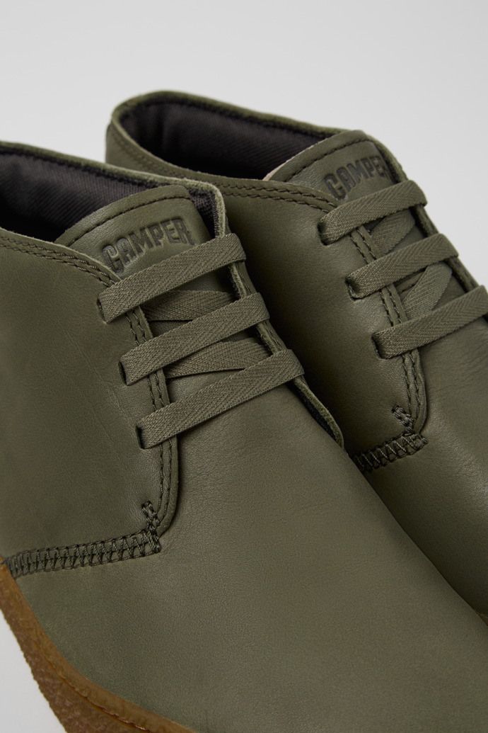 Neu Eingetroffen Camper Peu Terreno - Grüne Lederstiefeletten für Herren.