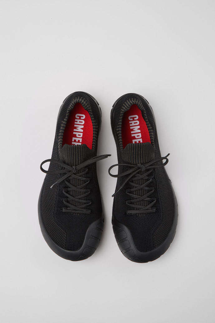 Neu Eingetroffen Camper Path - Mehrfarbiger Herrensneaker aus Textil.