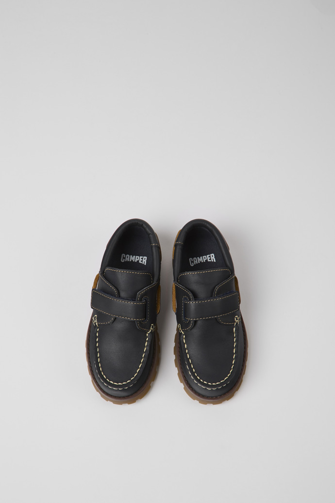 Neu Eingetroffen Camper Compas - Blauer Kinderschuh aus Leder im Nautikstil.