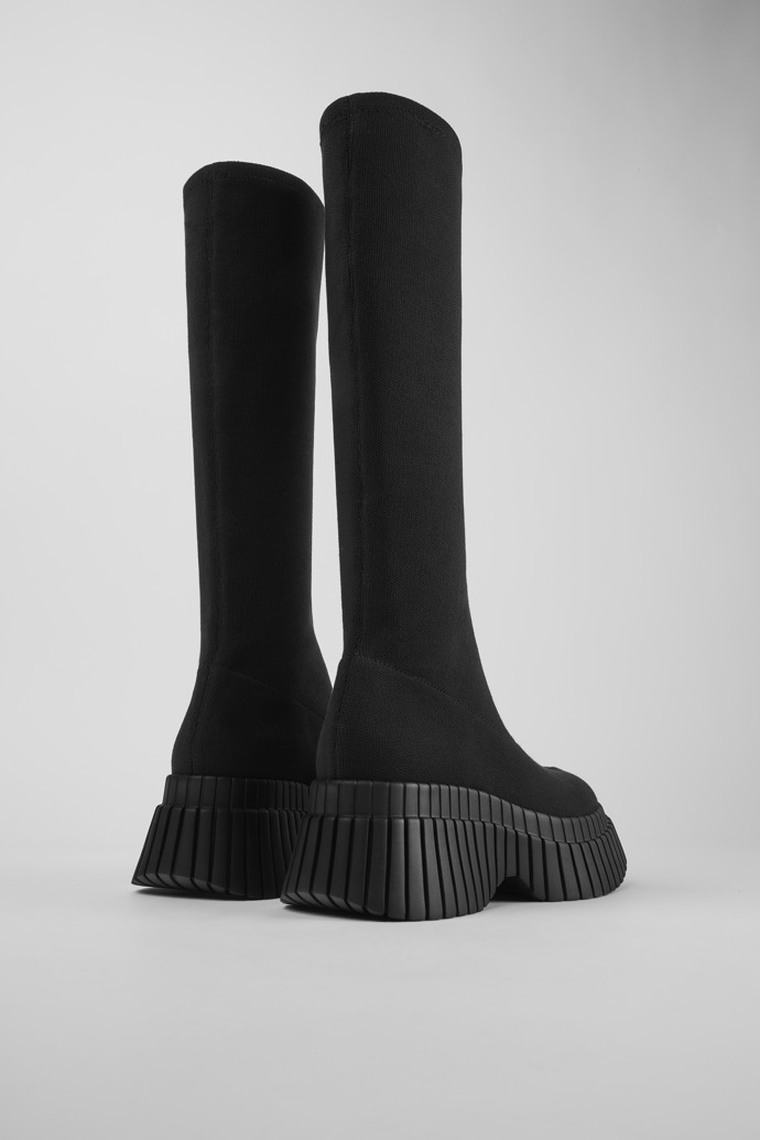 Neu Eingetroffen Camper BCN TENCEL® - Schwarzer, mittelhoher Damenstiefel aus Textil.