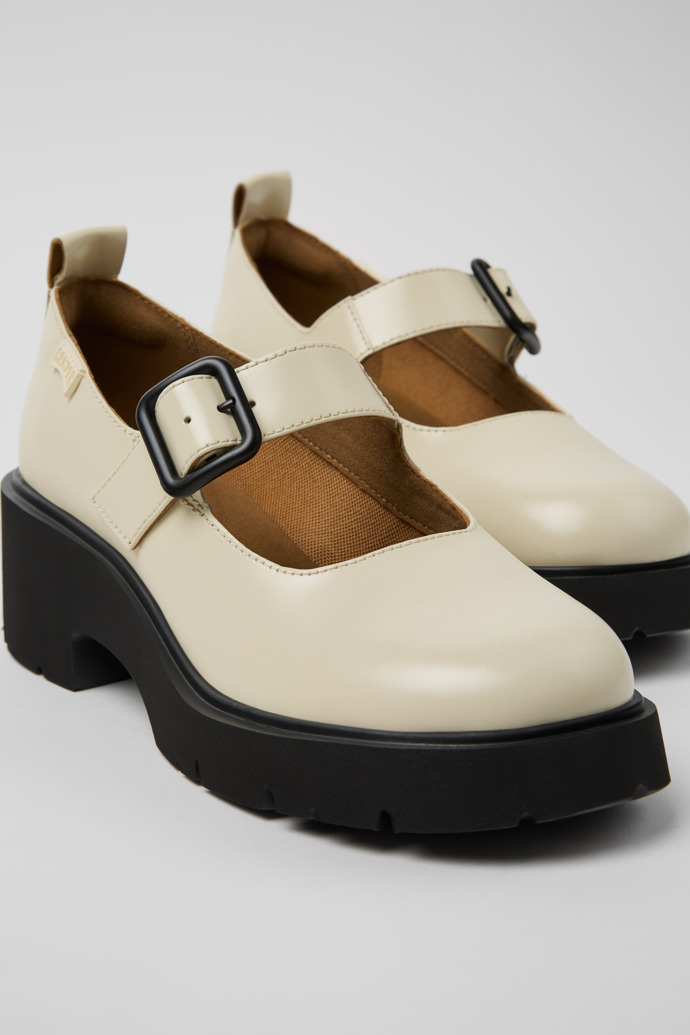 Neu Eingetroffen Camper Milah - Weißer Damenschuh aus Leder.