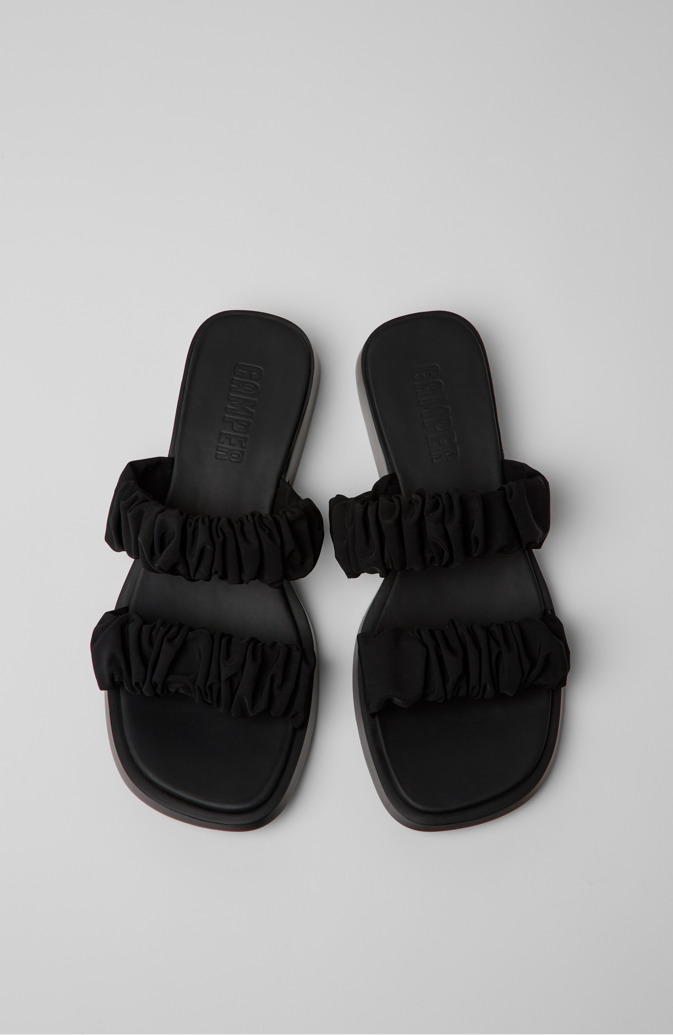 Neu Eingetroffen Camper Dana - Schwarze Sandalen aus recyceltem PET für Damen.