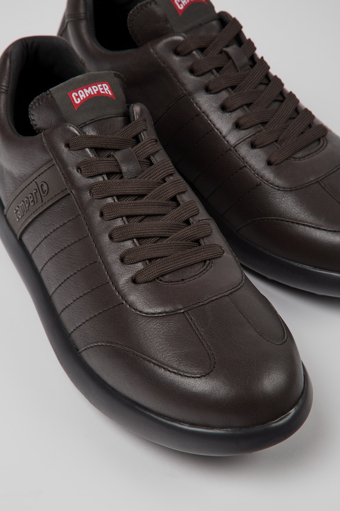 Neu Eingetroffen Camper Pelotas XLF - Brauner Herrensneaker aus Leder.
