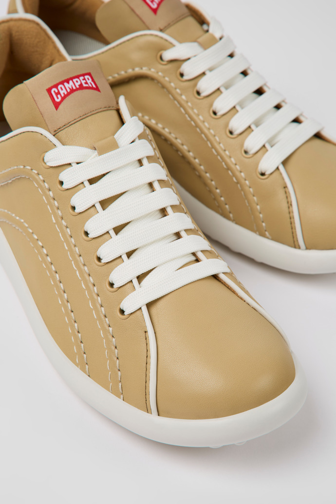 Neu Eingetroffen Camper Pelotas XLite - Beiger Damensneaker aus Leder