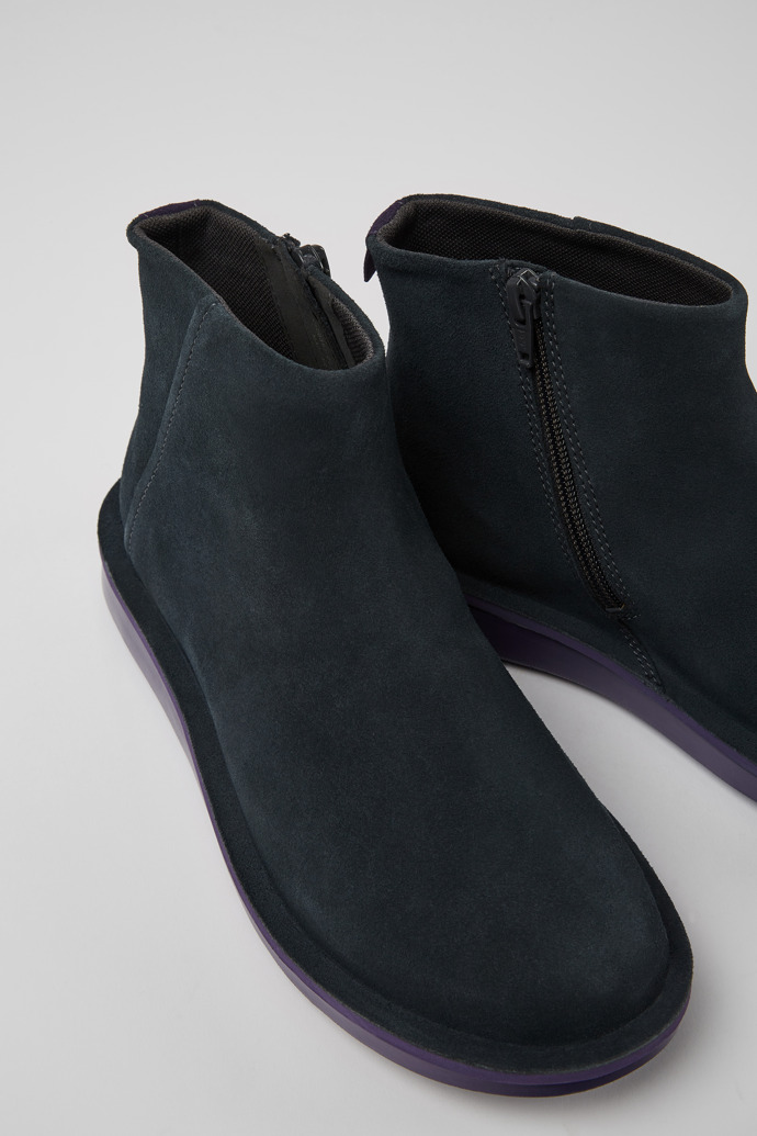 Neu Eingetroffen Camper Formiga - Graue Damenstiefelette aus Nubukleder.