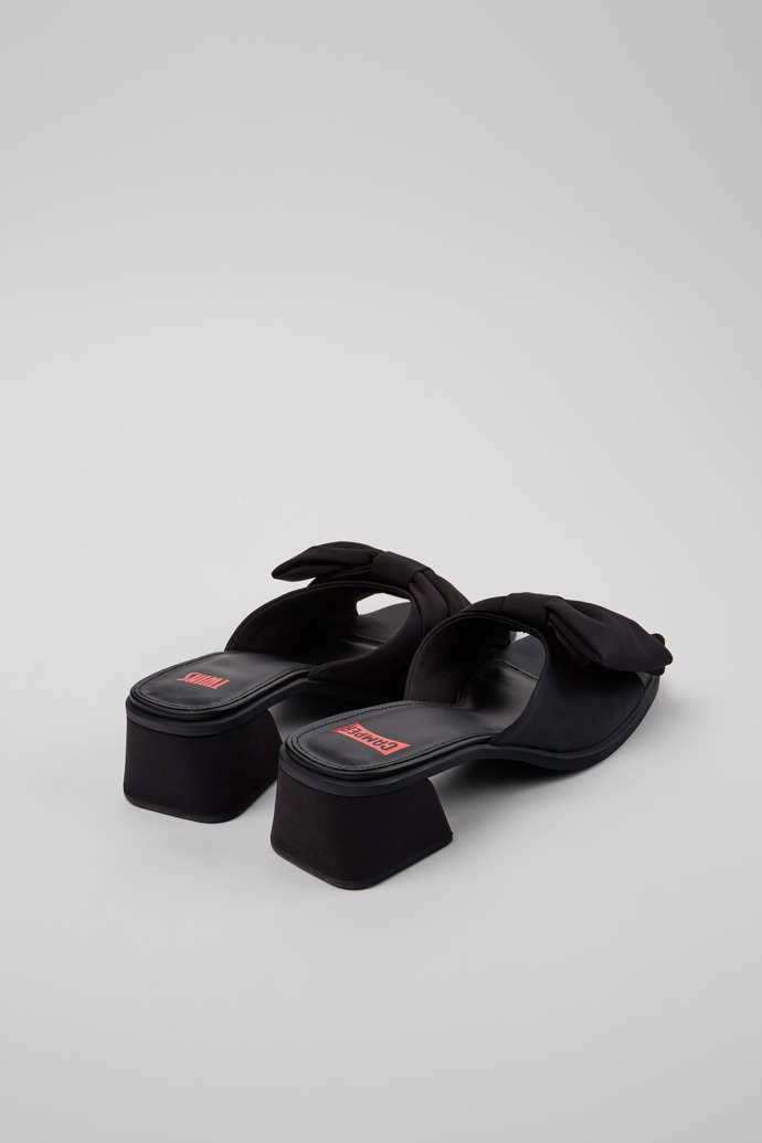 Neu Eingetroffen Camper Twins - Schwarze Sandale aus recyceltem PET für Damen.