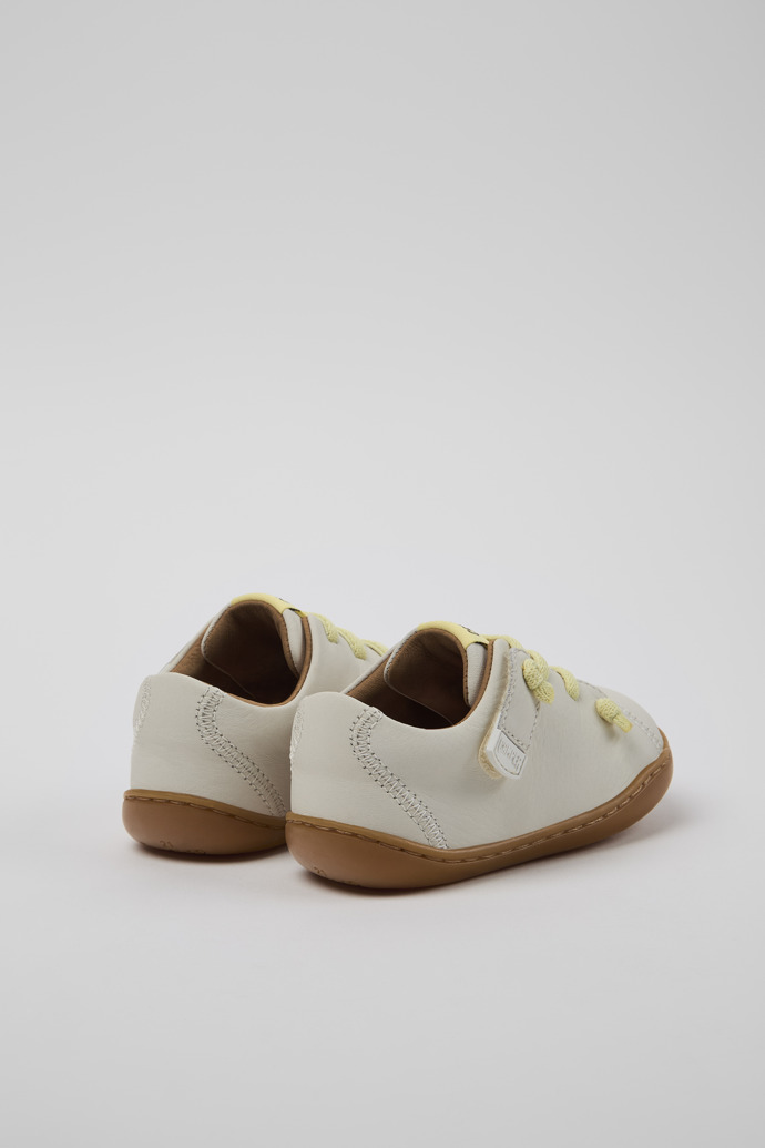 Neu Eingetroffen Camper Peu - Weißer Kinderschuh aus Leder.