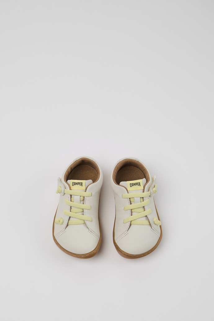 Neu Eingetroffen Camper Peu - Weißer Kinderschuh aus Leder.