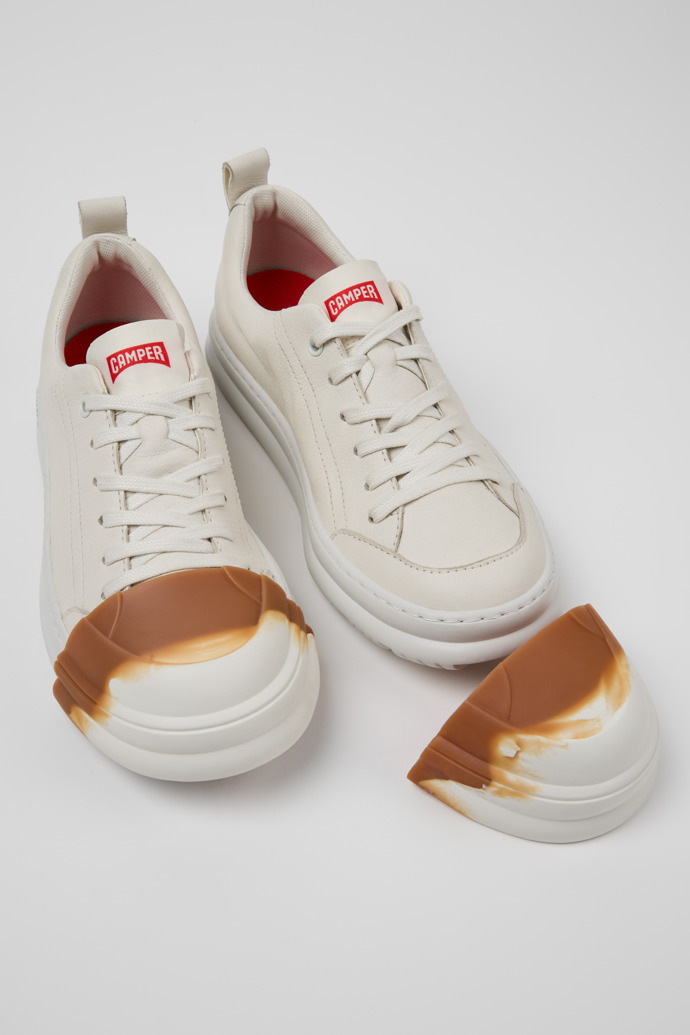 Neu Eingetroffen Camper Junction Runner - Weißer Damessneaker aus Leder.