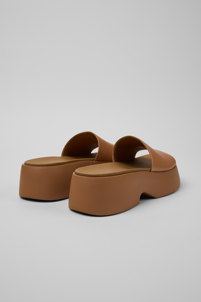 Neu Eingetroffen Camper Tasha - Nudefarbene Ledersandalen für Damen.