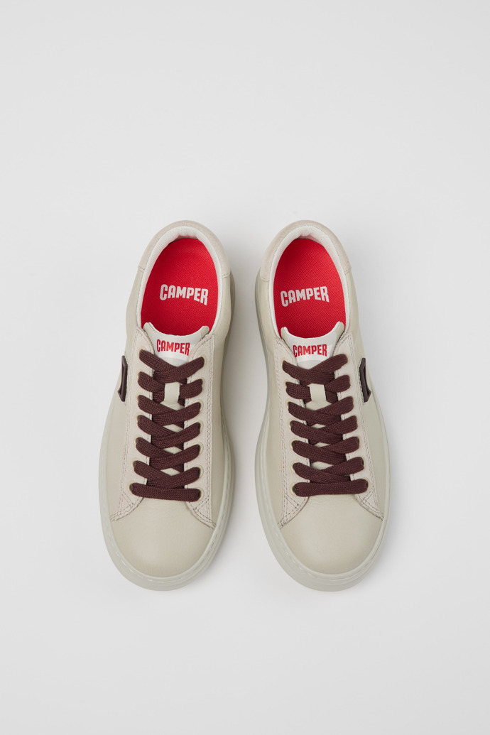Neu Eingetroffen Camper Runner - Graue Damensneaker aus Leder und Nubukleder.