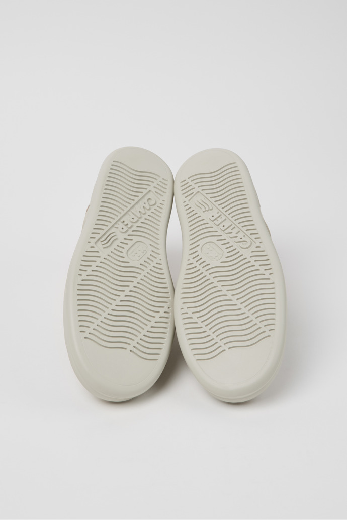 Neu Eingetroffen Camper Runner - Graue Damensneaker aus Leder und Nubukleder.