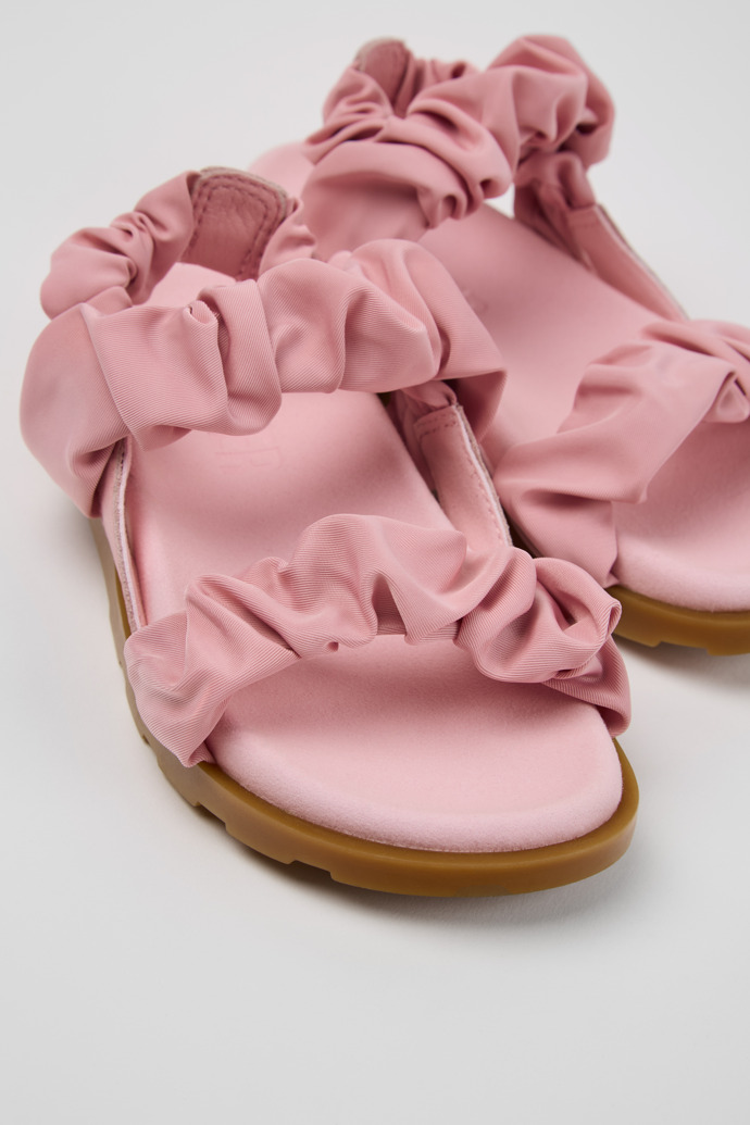 Neu Eingetroffen Camper Brutus Sandal - Rosa Sandalen aus Leder und recyceltem PET für Kinder.